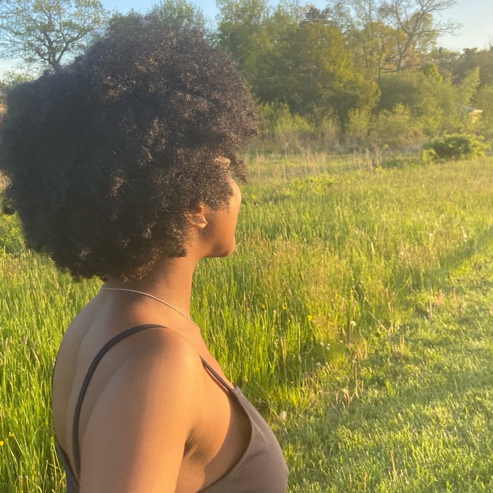 Meet your Posher, Emmanuella